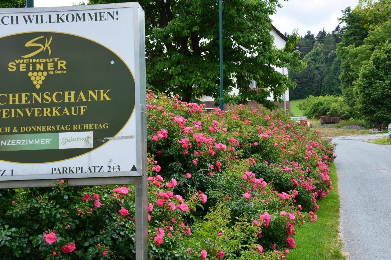Weingut Seiner Vlg. Kraxner Villa Greisdorf Ngoại thất bức ảnh